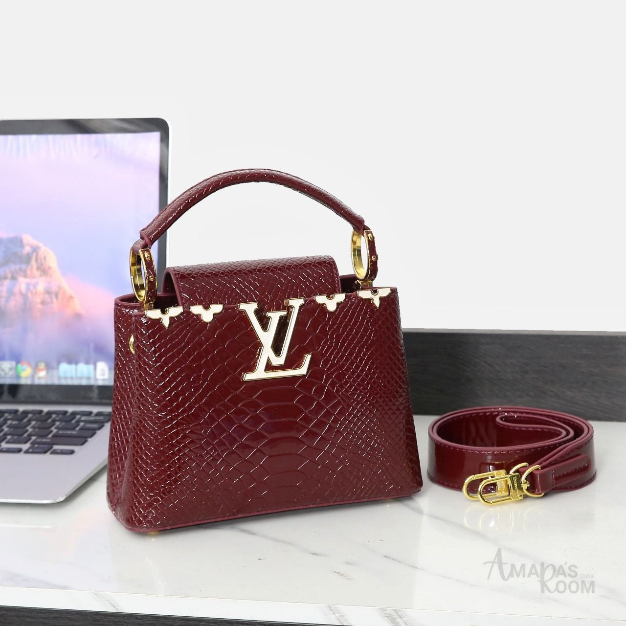 Louis Vuitton Bag | Ćapucines Exotic