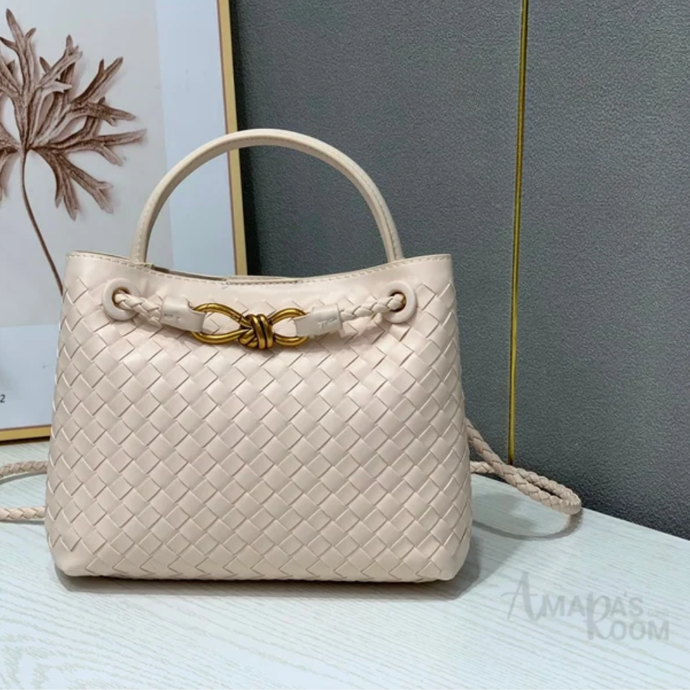 Bottega Veneta Andiamo Top-Handle Bag