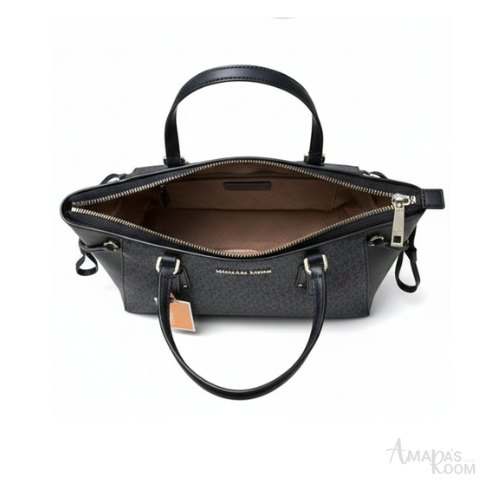 Michael Kors Bag | Signature Voyager Leather Black