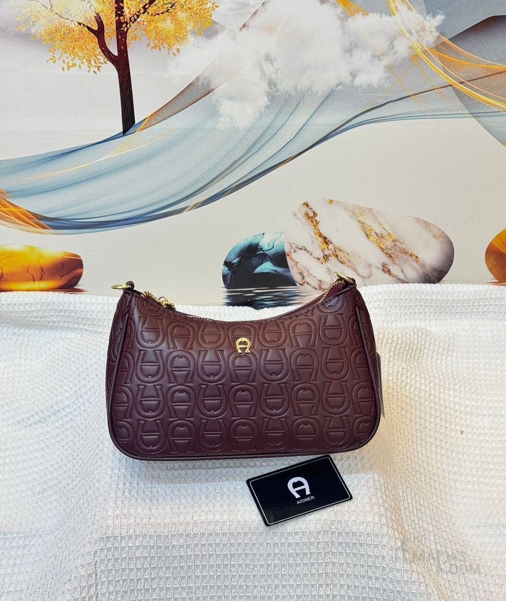 Aigner Bag | Diadora Logo Pochette XS Quilted Grained