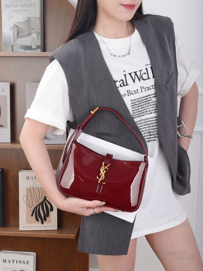 YSL Bag | Le 5 à 7 Red